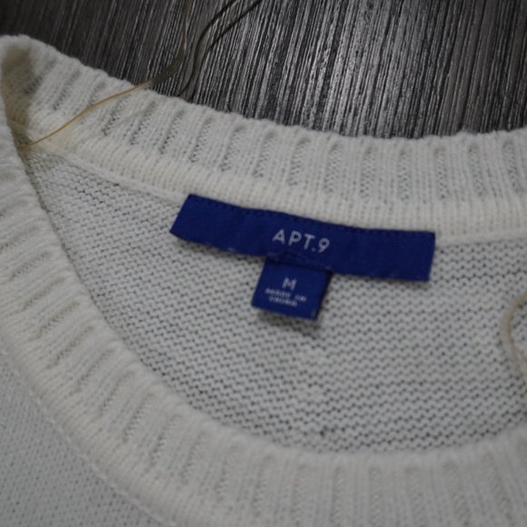 Chevron-Style Sweater with a Cute Cut - Picture 2 of 2